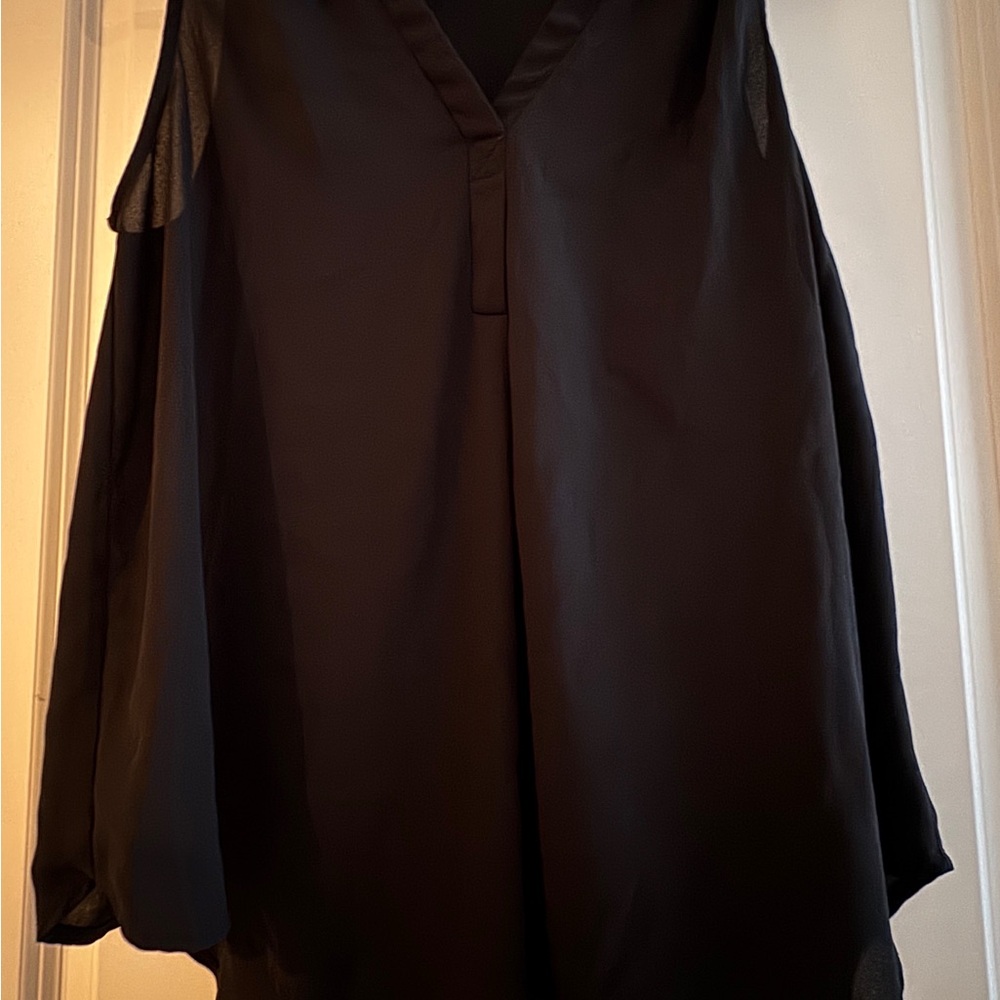 Elegant Black Sleeveless Blouse